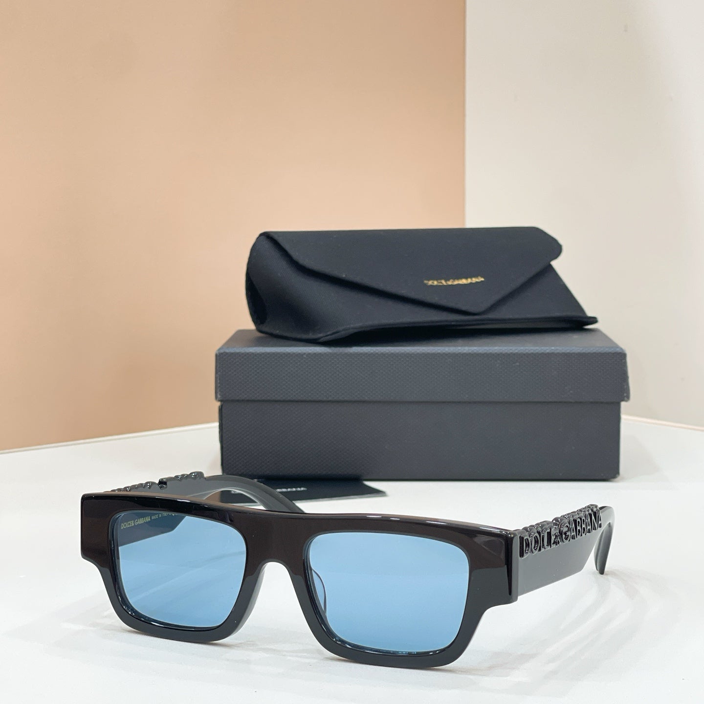 Gentle Monster DX 6011 Sunglasses