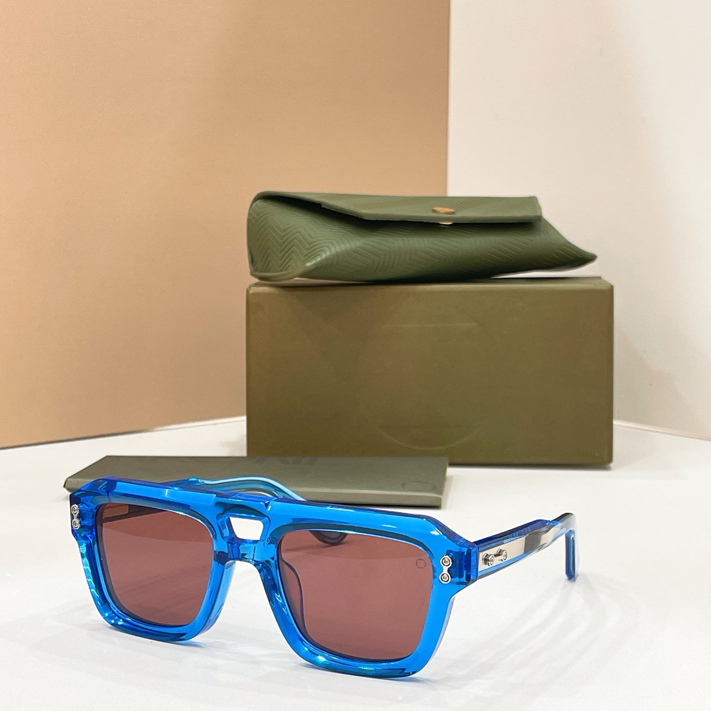 Akoni AKS-531 Sunglasses