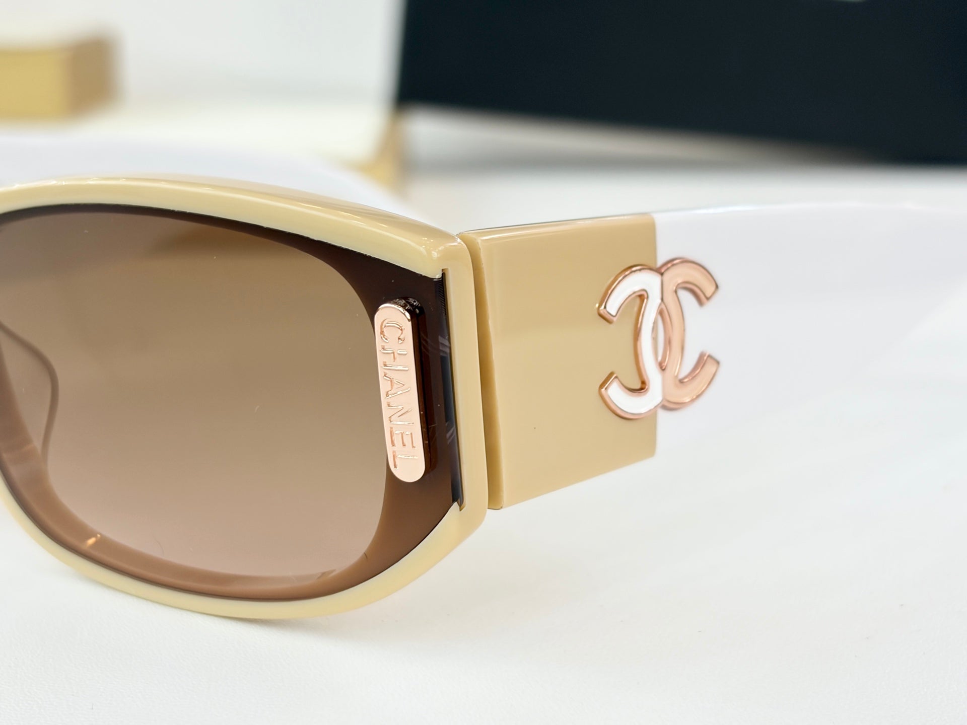 Chanel CH1903Q Sunglasses