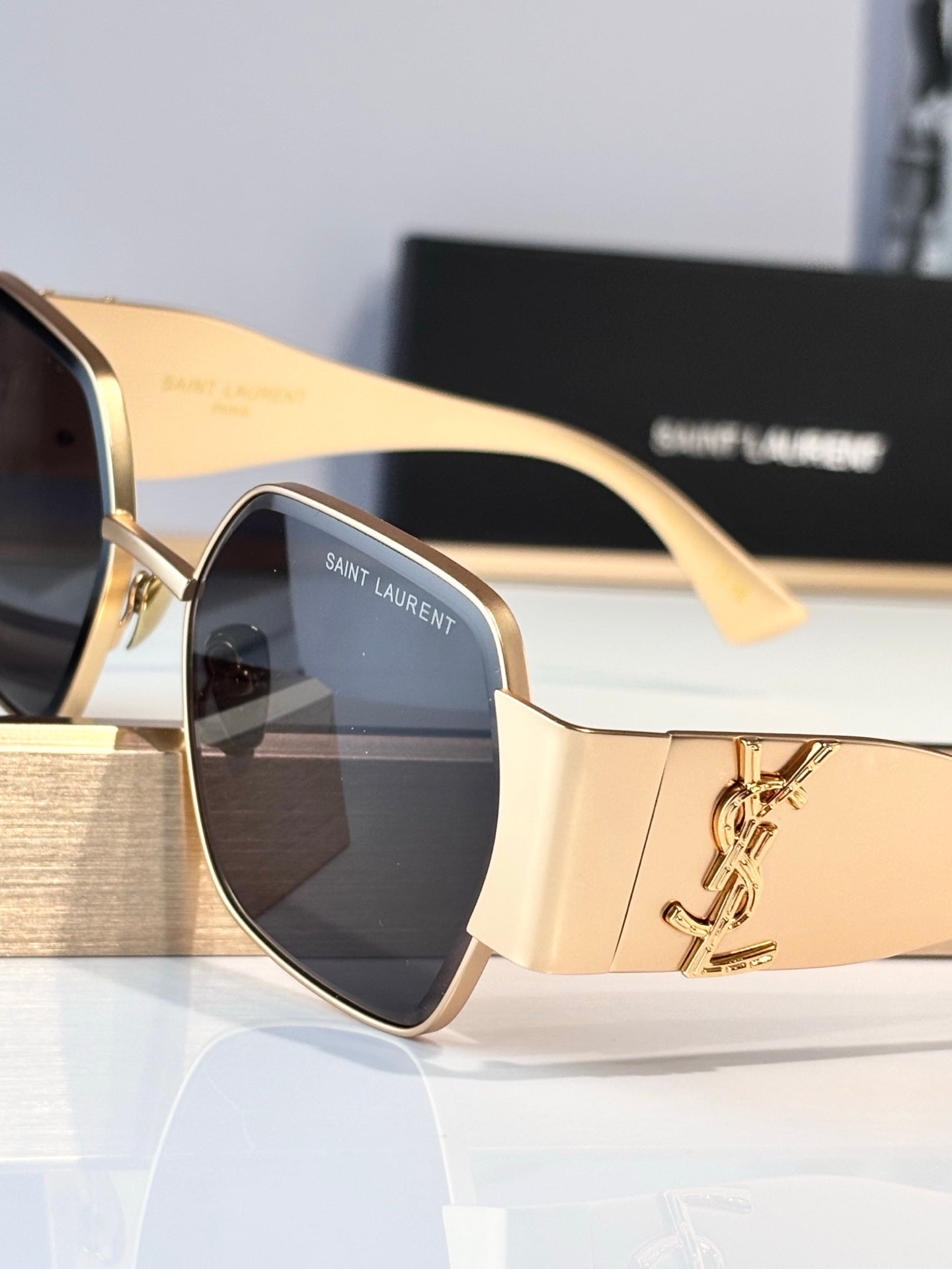 Saint Laurent SLM1721L Sunglasses