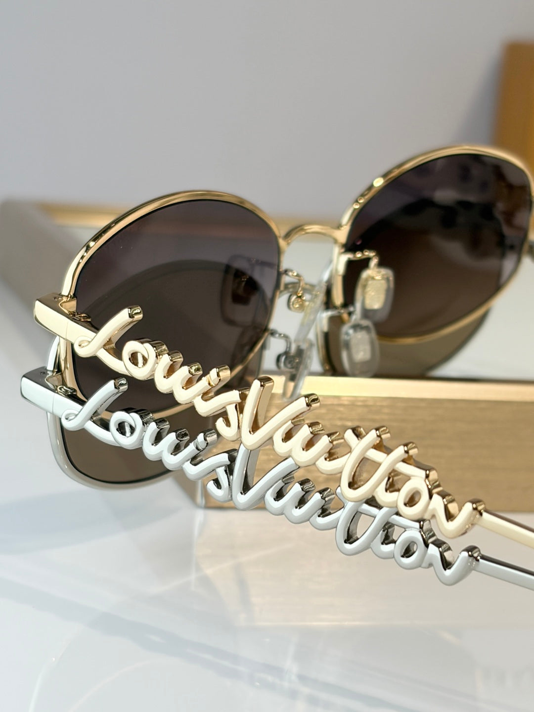 Louis Vuitton Z3193U Sunglasses