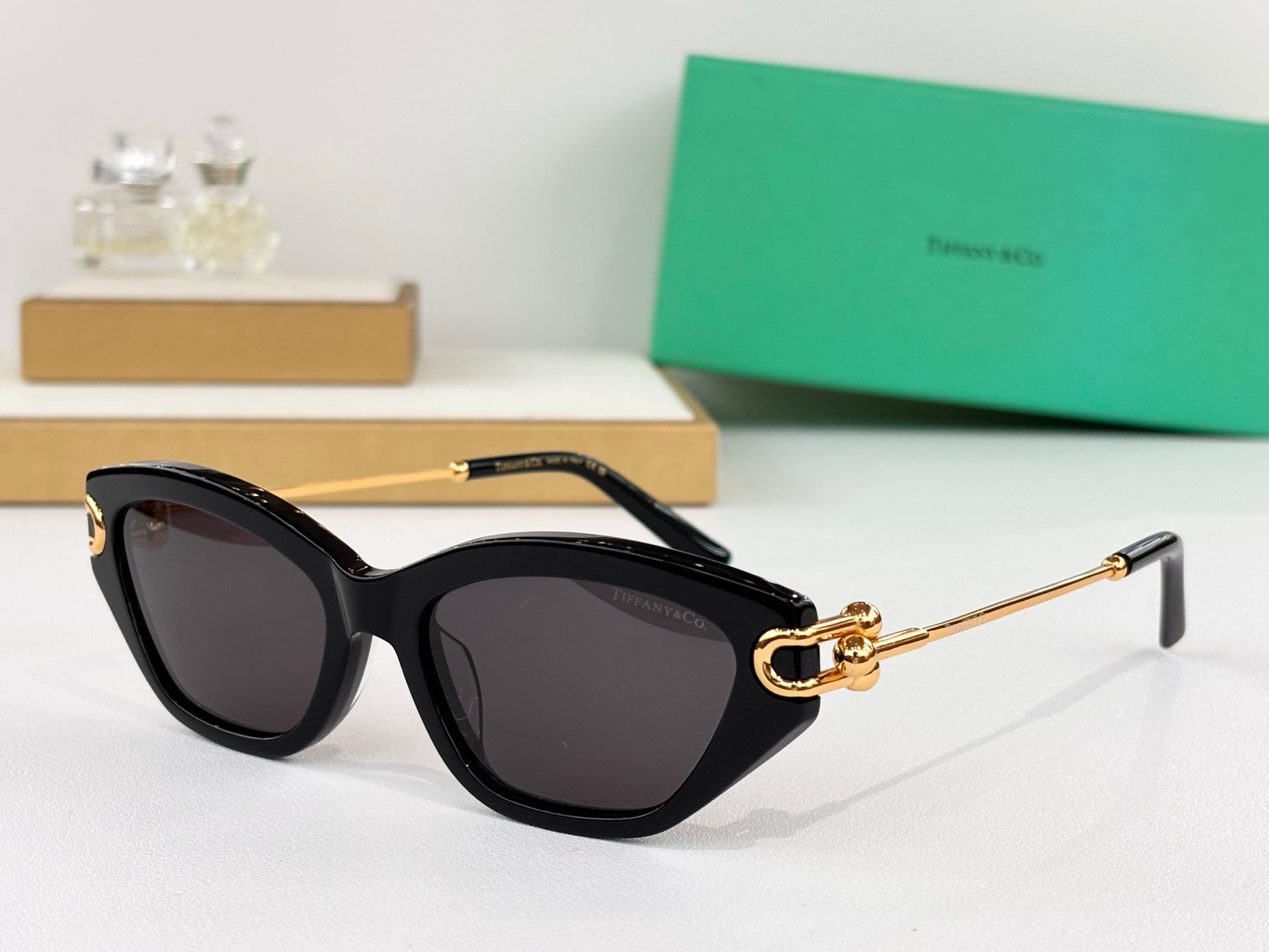 Tiffany & Co. OTF4231 Sunglasses