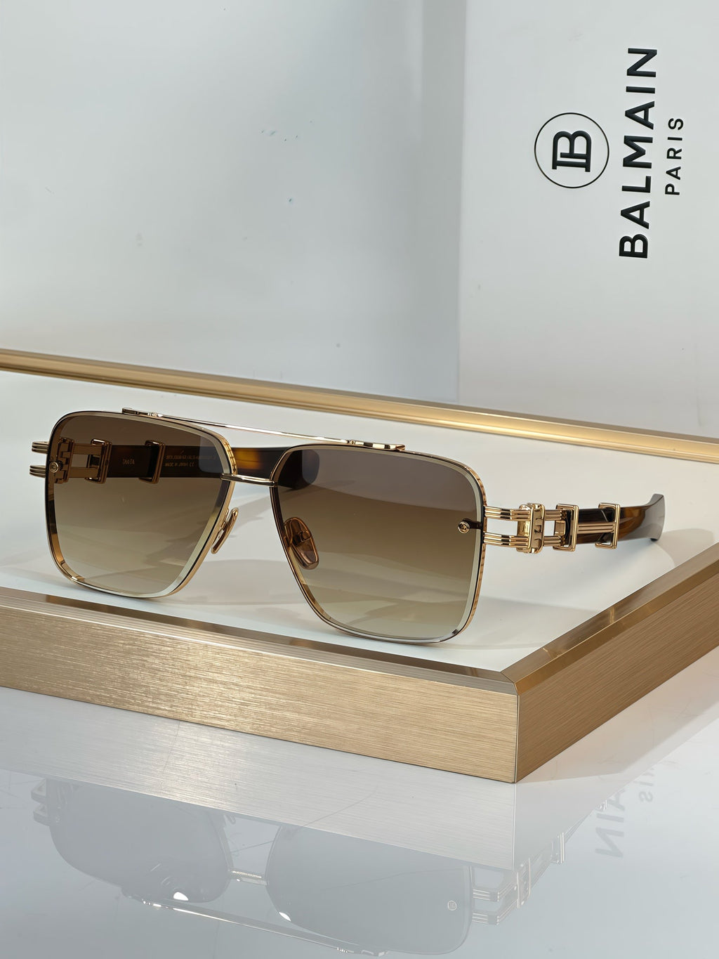Balmain BPS-209A Sunglasses