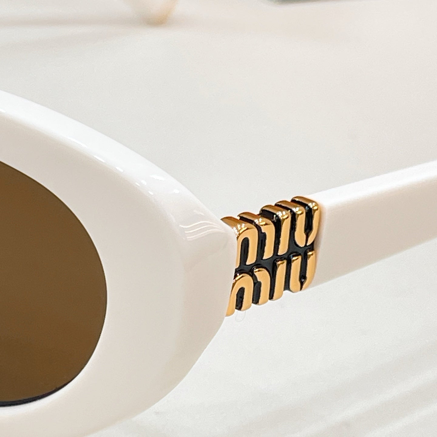 Miu Miu VMU 85S Sunglasses