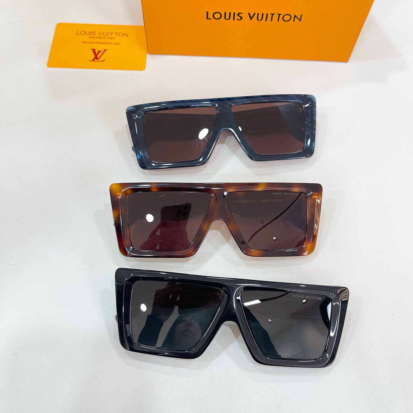 Louis Vuitton Z2916 Eyeglasses