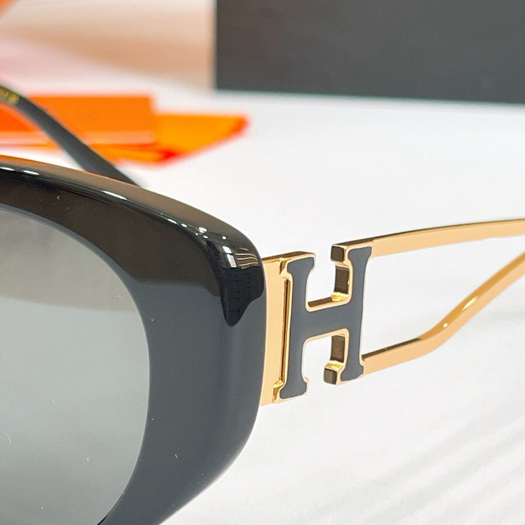 Hermès H8125S Sunglasses