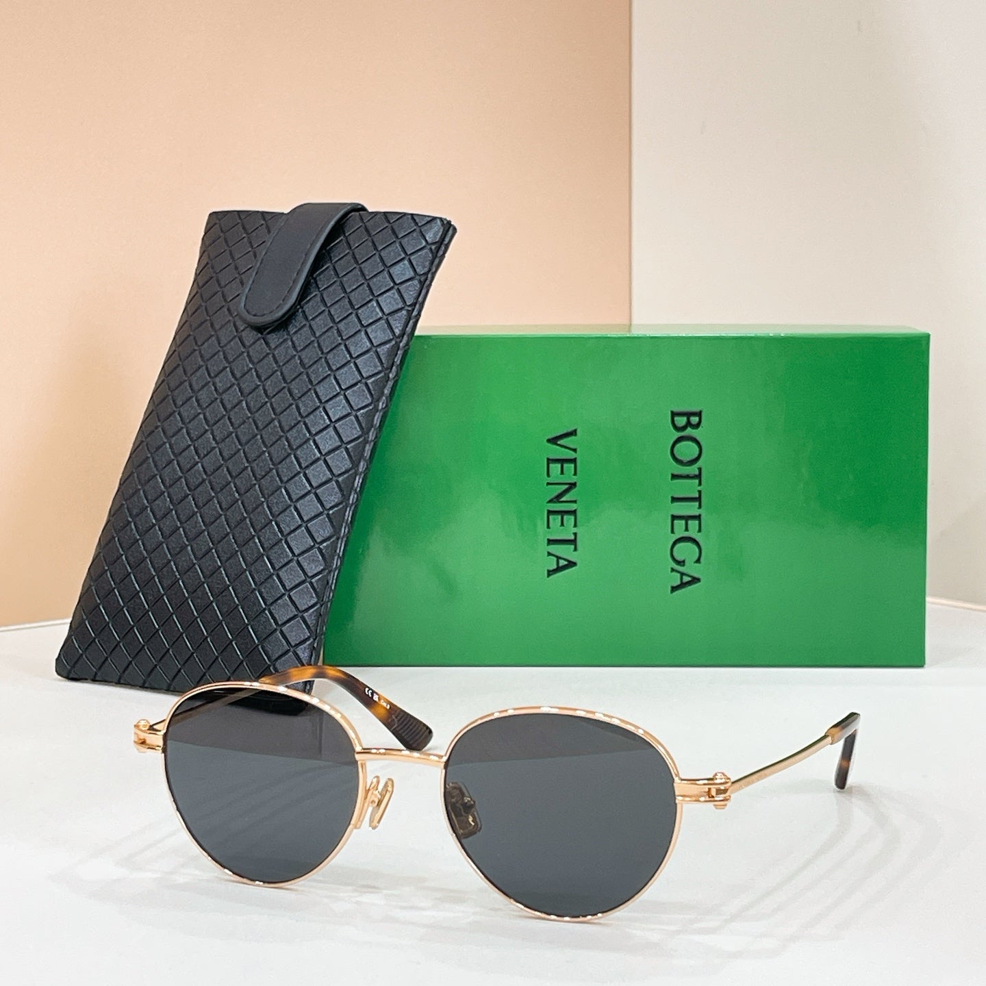 Bottega Veneta BV1382S Sunglasses